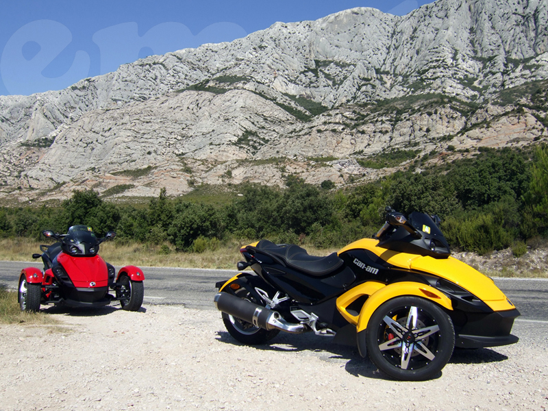 Essai Can-Am Spyder RS SE5 2008 par Jean-Michel Lainé Essai Can-Am Spyder RS SE5 2008 par Jean-Michel Lainé