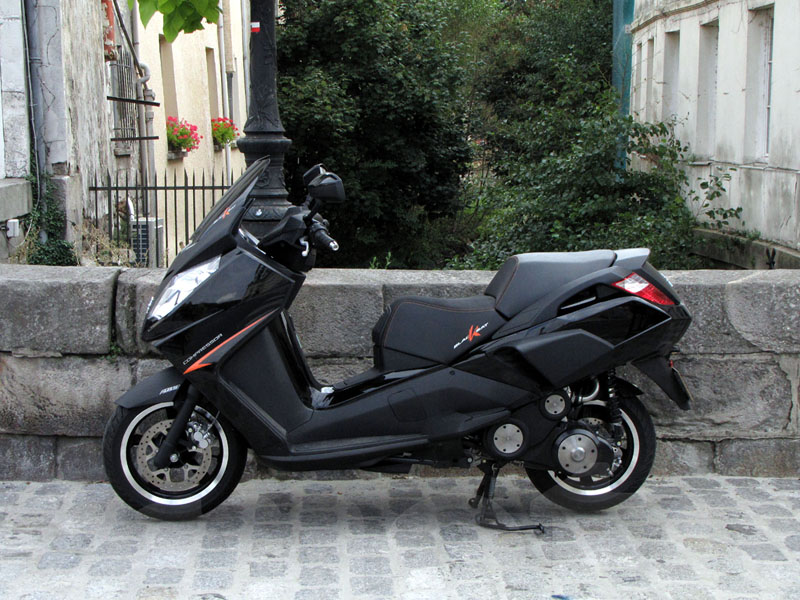 Essai Peugeot Blacksat 125