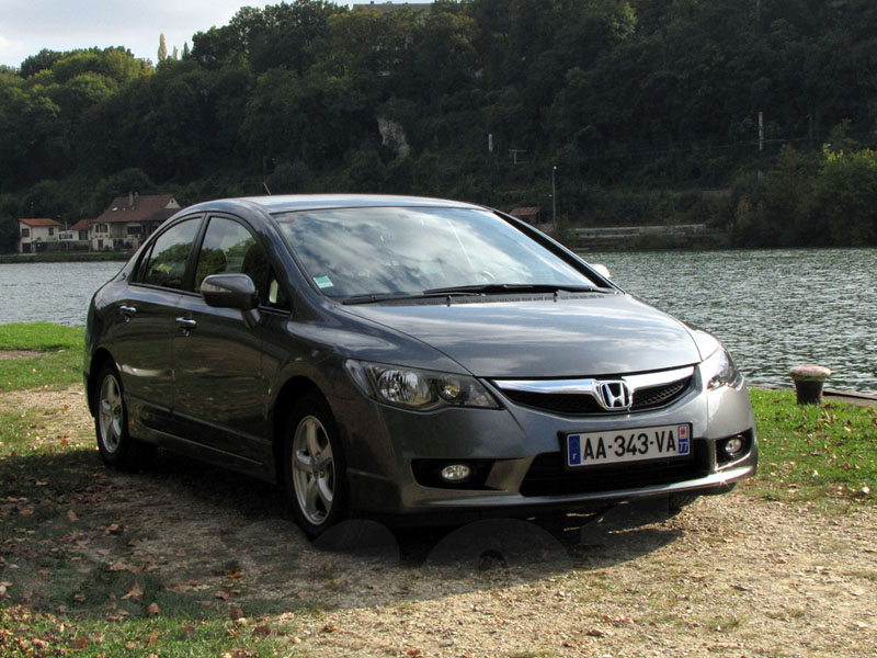 Essai Honda Civic Hybride 2009 par Jean-Michel Lainé Essai Honda Civic Hybride 2009 par Jean-Michel Lainé