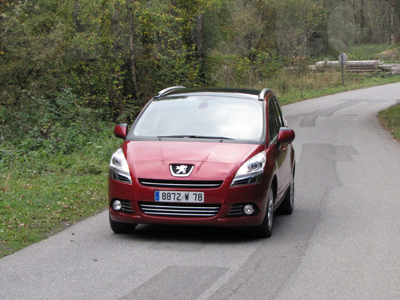 Essai Peugeot 5008 2010 par Jean-Michel Lainé Essai Peugeot 5008 2010 par Jean-Michel Lainé