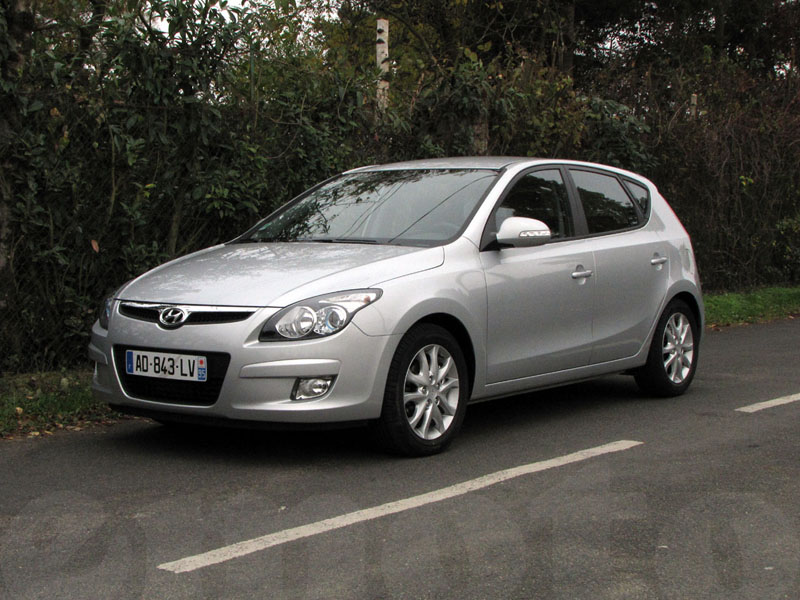 Essai Hyundai i30 1.6 CRDi 115 2009 par Jean-Michel Lainé Essai Hyundai i30 1.6 CRDi 115 2009 par Jean-Michel Lainé