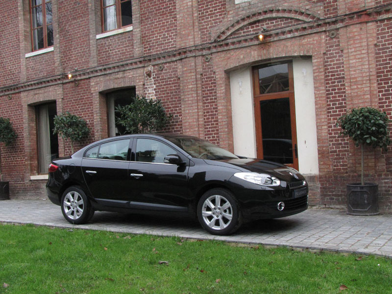 Essai Renault Fluence 1.5 dCi 105 2010 par Jean-Michel Lainé Essai Renault Fluence 1.5 dCi 105 2010 par Jean-Michel Lainé