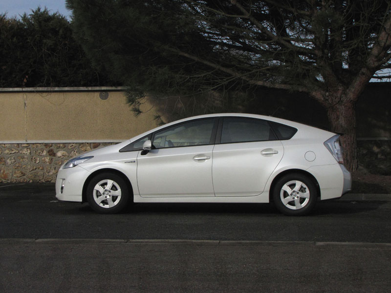 Essai Toyota Prius III 2010 par Jean-Michel Lainé Essai Toyota Prius III 2010 par Jean-Michel Lainé