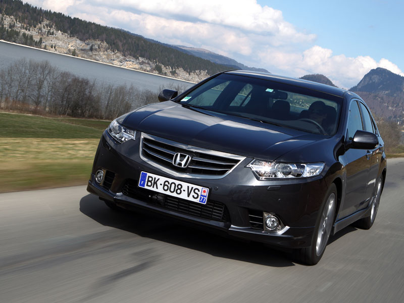 Essai Honda Accord 2.2 i-DTEC 180 2011 par Jean-Michel Lainé Essai Honda Accord 2.2 i-DTEC 180 2011 par Jean-Michel Lainé