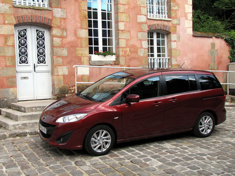 Essai Mazda Mazda5 1.6 MZ-CD 115 2011 par Jean-Michel Lainé Essai Mazda Mazda5 1.6 MZ-CD 115 2011 par Jean-Michel Lainé