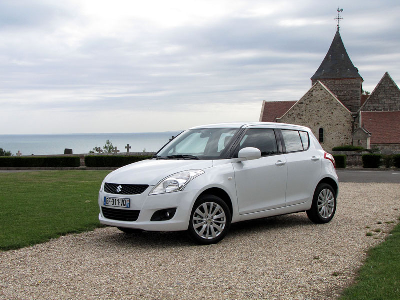 Essai Suzuki Swift 1.2 VVT 98 4x4 2011 par Jean-Michel Lainé Essai Suzuki Swift 1.2 VVT 98 4x4 2011 par Jean-Michel Lainé