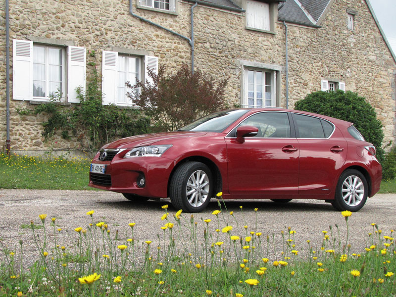 Essai Lexus CT200h