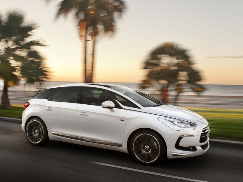 Essai Citroën DS5 HYbrid4 2012 par Jean-Michel Lainé Essai Citroën DS5 HYbrid4 2012 par Jean-Michel Lainé