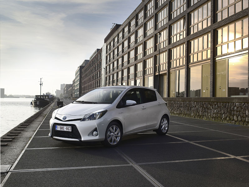 Essai Toyota Yaris hybride 2012 par Jean-Michel Lainé Essai Toyota Yaris hybride 2012 par Jean-Michel Lainé