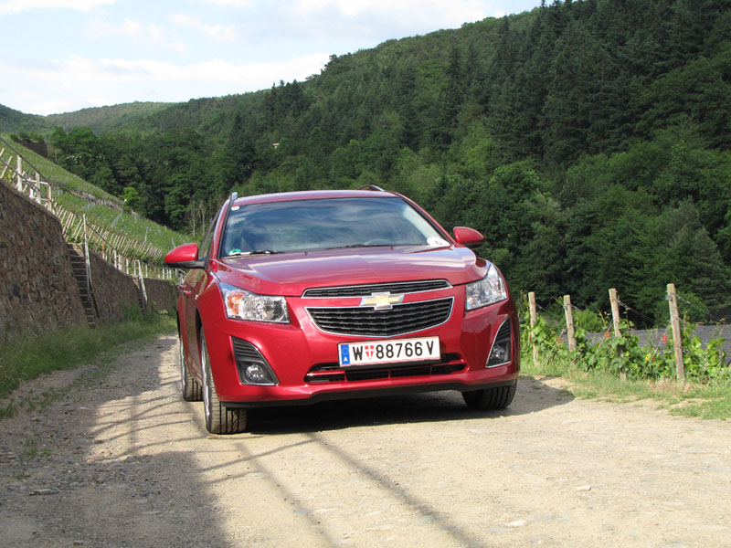 Essai Chevrolet Cruze SW 1.7 VCDI 131 et 1.4 16v 140 2012 par Jean-Michel Lainé Essai Chevrolet Cruze SW 1.7 VCDI 131 et 1.4 16v 140 2012 par Jean-Michel Lainé