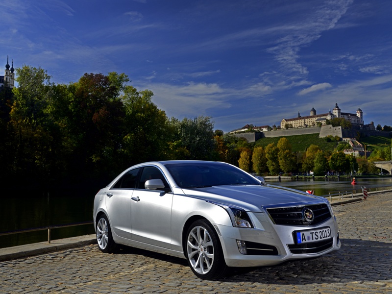Essai Cadillac ATS 2.0 RWD 2012 par Jean-Michel Lainé Essai Cadillac ATS 2.0 RWD 2012 par Jean-Michel Lainé