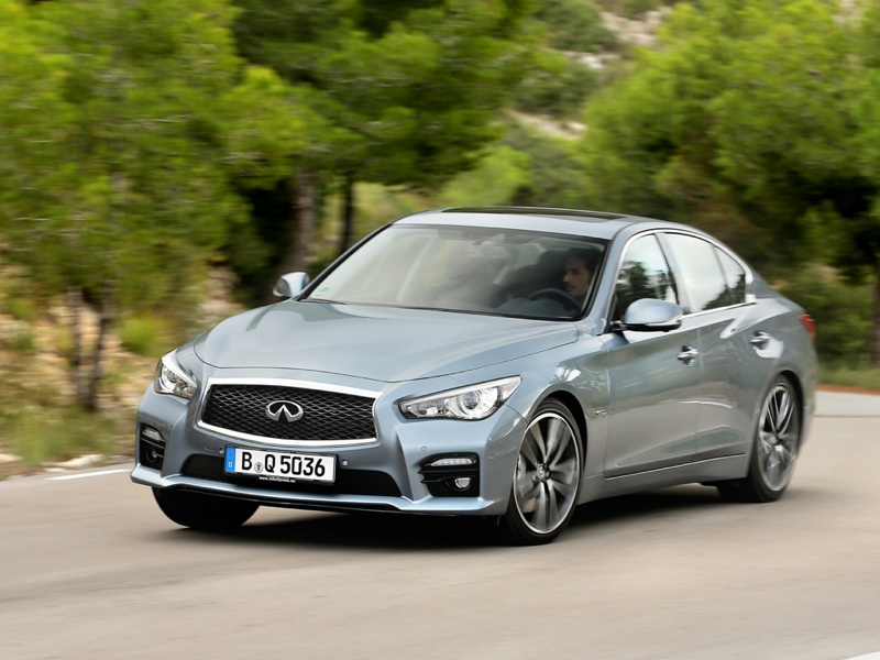 Essai Infiniti Q50S hybride 2013 par Jean-Michel Lainé Essai Infiniti Q50S hybride 2013 par Jean-Michel Lainé