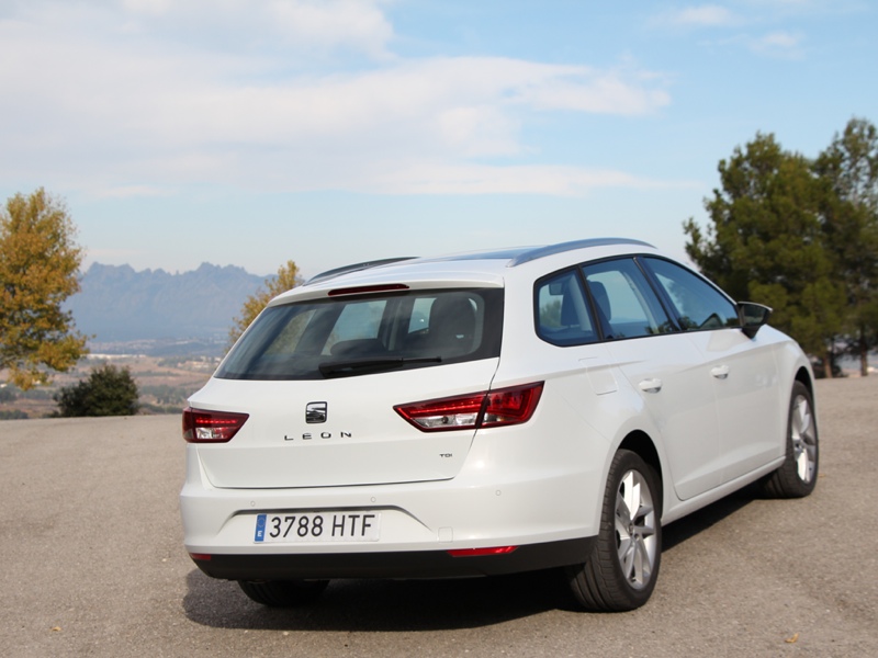 Essai Seat Leon ST 2.0 TDi 150 2014 par Jean-Michel Lainé Essai Seat Leon ST 2.0 TDi 150 2014 par Jean-Michel Lainé