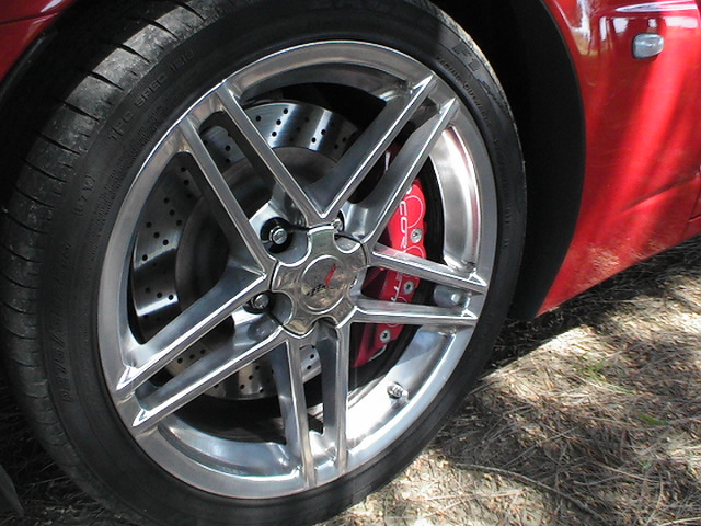 Essai Corvette Z06 2007 par Cécile Engelen Essai Corvette Z06 2007 par Cécile Engelen
